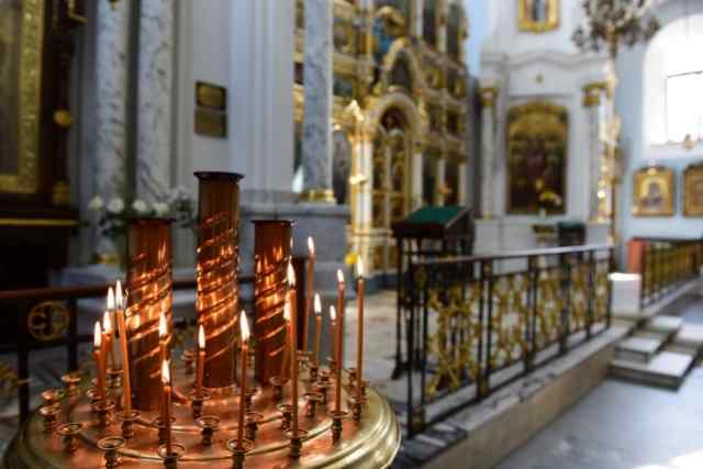 The Best Church Candles Guide 2024