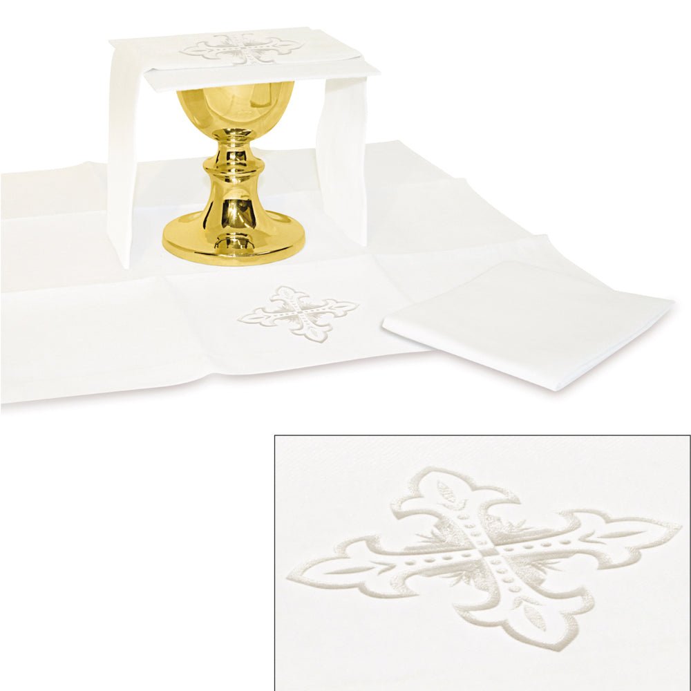 Small Linens with Fleur de Lys Cross Motif - Vanpoulles